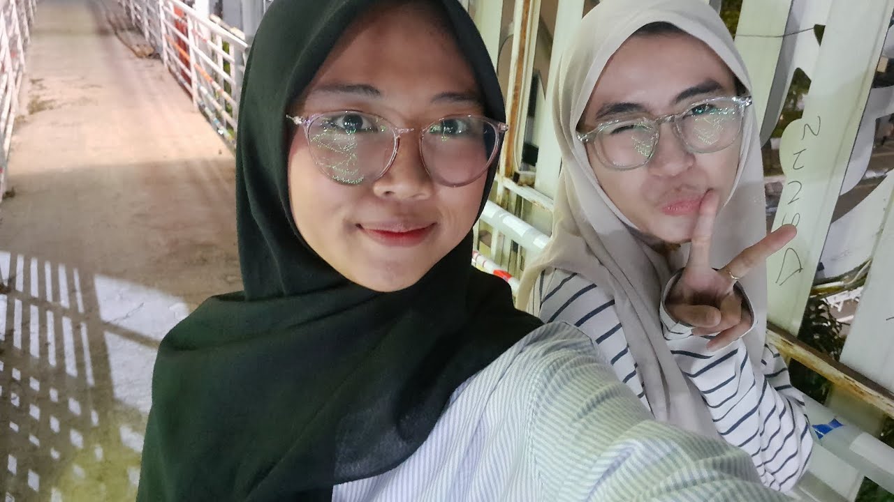 Random Vlog || Pasar Malem w/ Mira (no edit)