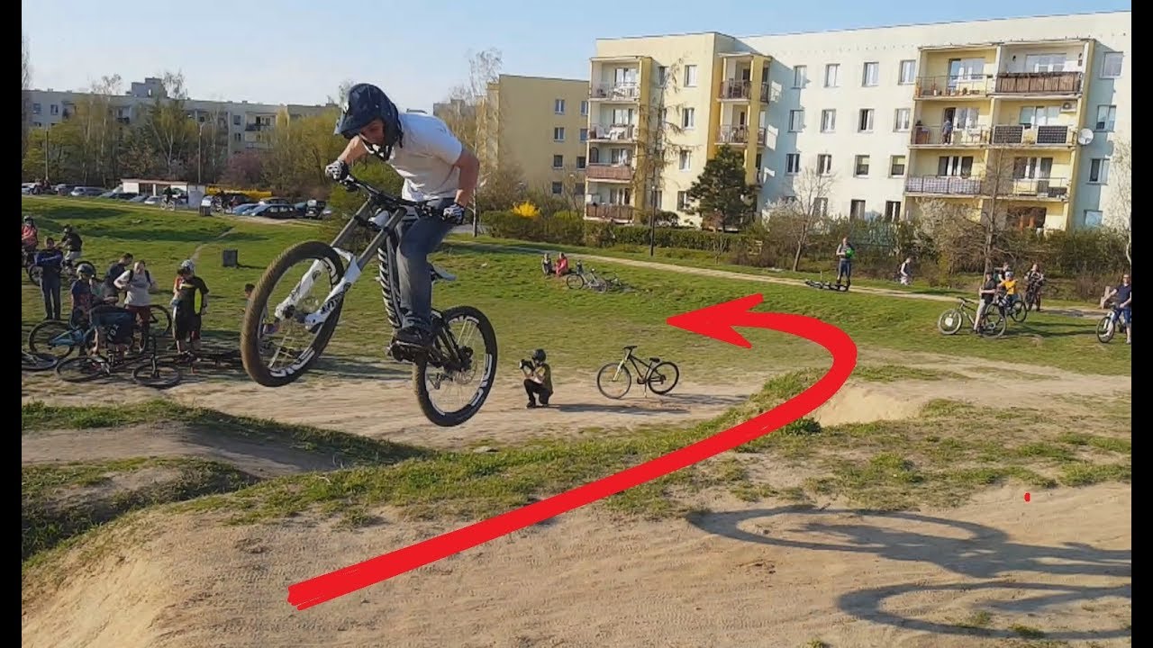 Downhill vs Urban Downhill