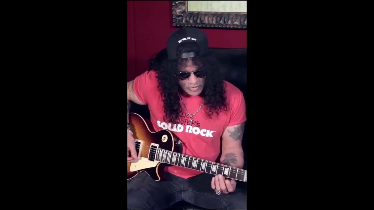 🎸 Slash's iconic intro to 