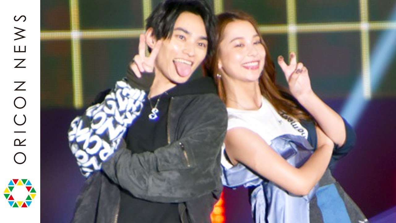 SKY-HI & UVERworld・TAKUYA∞、Niki & 藤田ニコルをエスコートし軽快なステップ！ 『Rakuten GirlsAward 2019 SPRING/SUMMER』