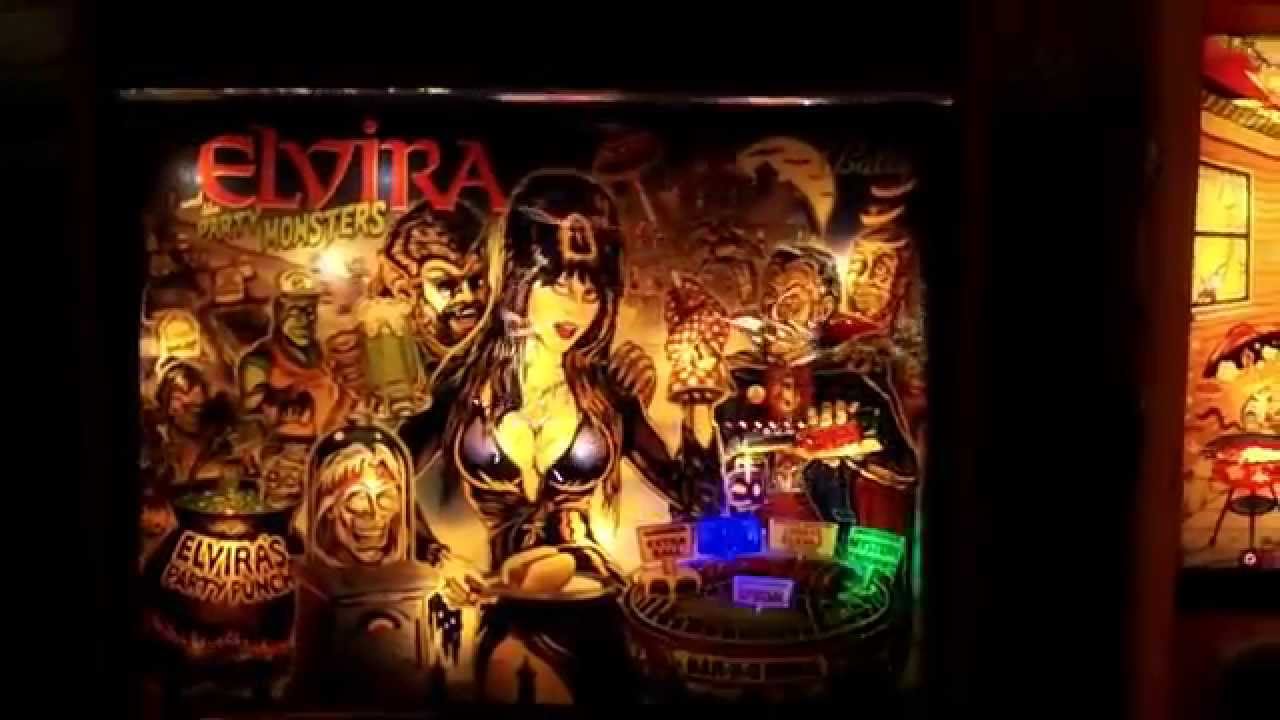 Logan Arcade pinball barcade in Chicago IL walk thru September 2014