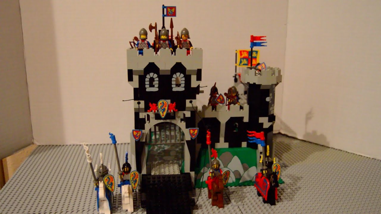 Vintage Lego 6086 Black Knights Castle Review