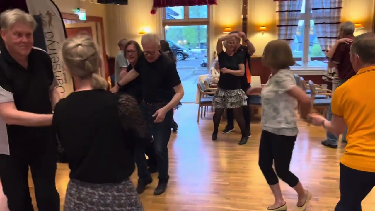 @Dansefryd  har dansekveld på Ådalsbruk Samfunnshus. Atlantic Duo spiller flott dansemusikk 🕺💃
