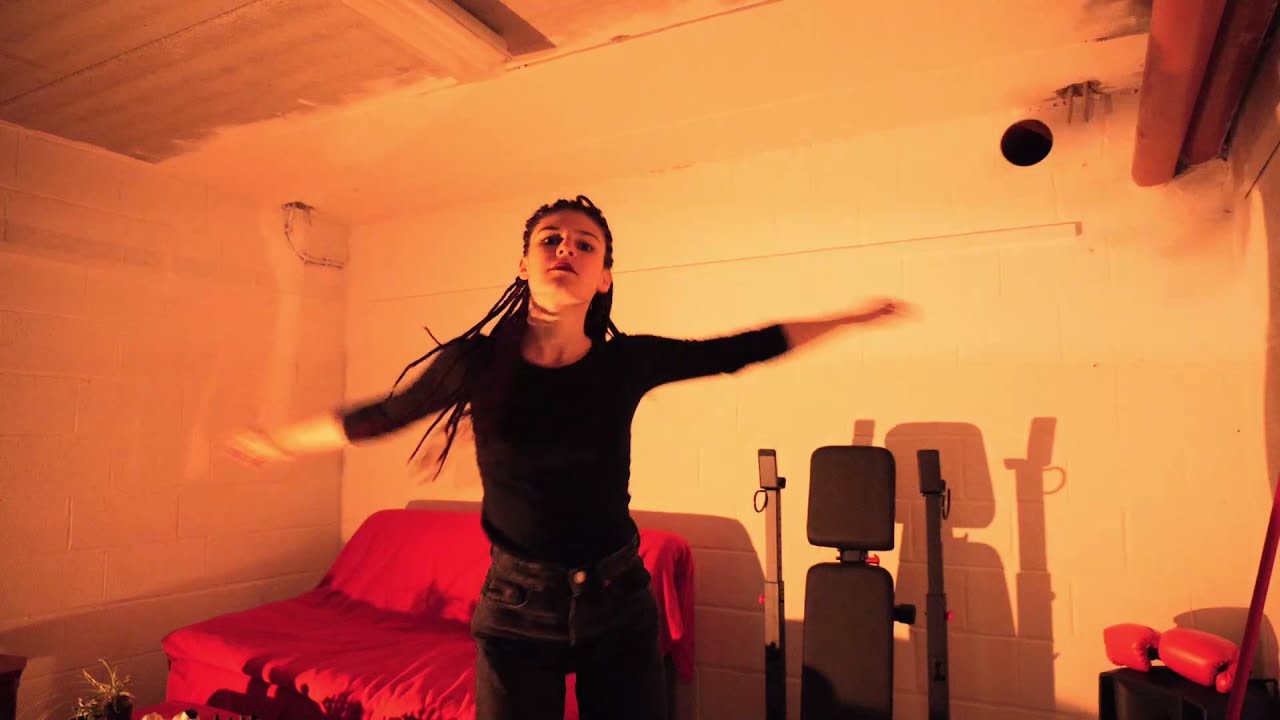 MINHO PRODUCTION Laura Morales - &eacute;pisode 1 : MIDDLE TEMPLE (complet)