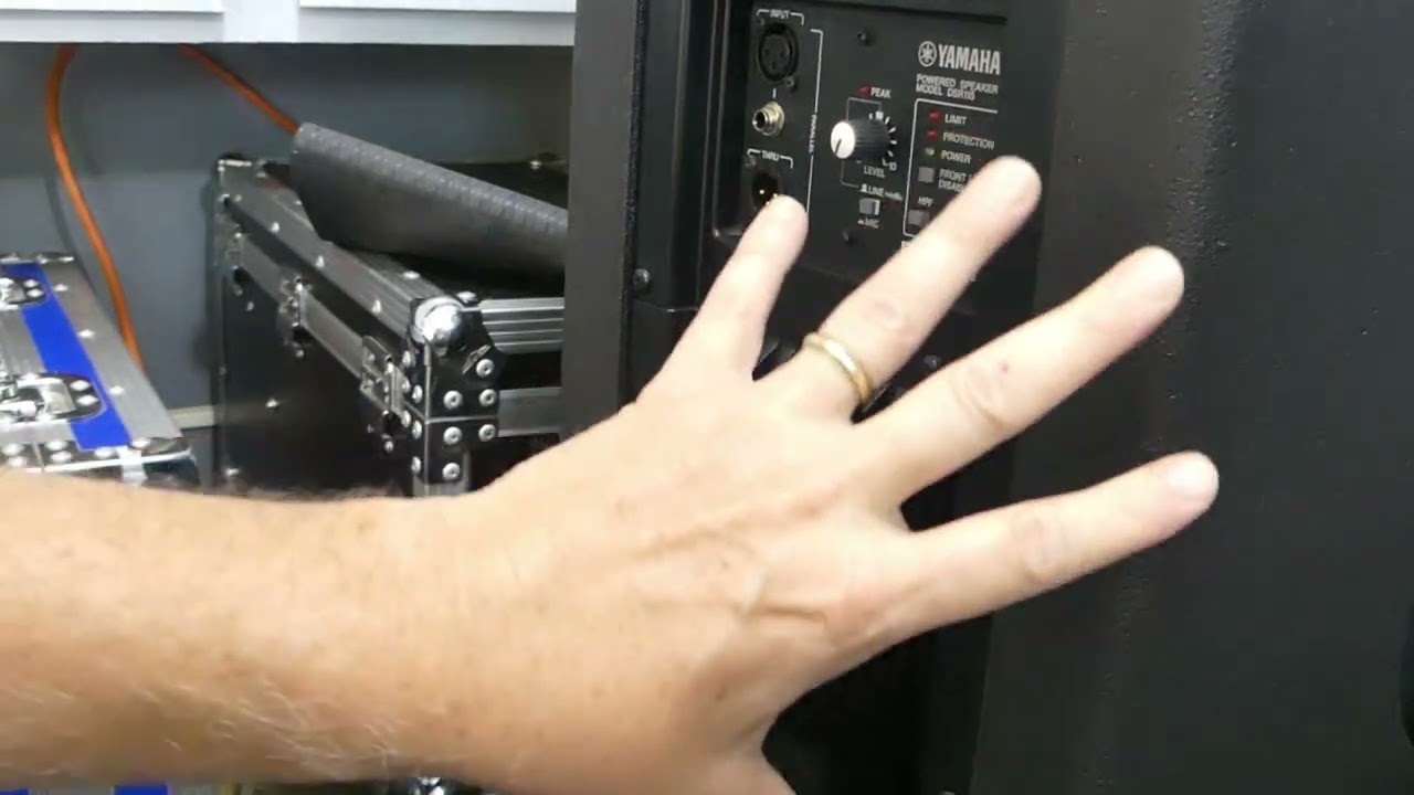 Keeping powered speaker (active speaker) amplifiers cool while using them outdoors