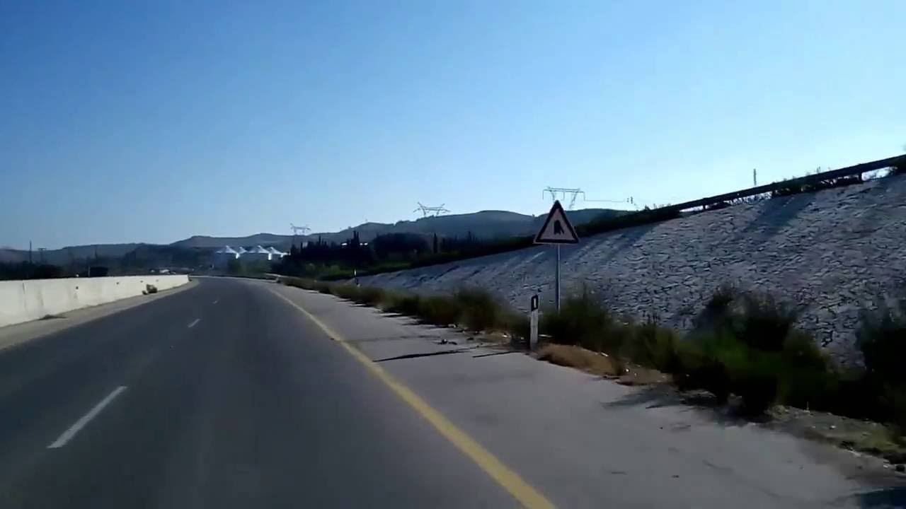 في كلّ ركنٍ هنا تبدأ الطريق إلى الفردوس.. طريق اللاذقية حلب