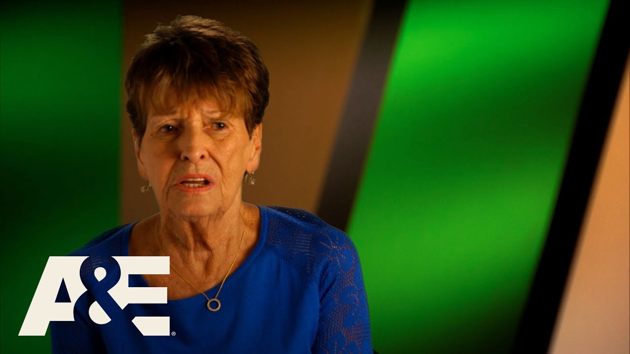 Wahlburgers: Bonus: Alma's Religious Fear (Season 5, Episode 2) | A&E