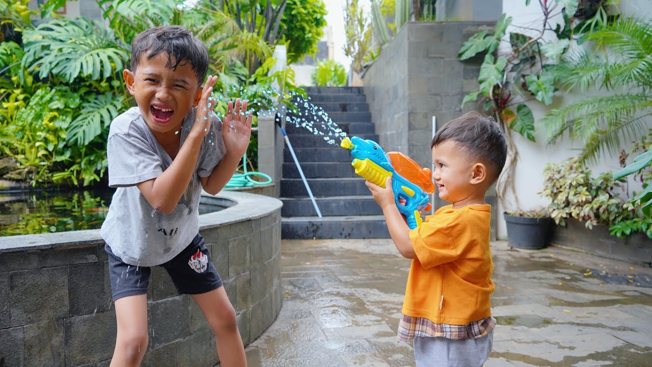 AZAM MAIN TEMBAKAN BUBLE 🎈 GELEMBUNG BALON