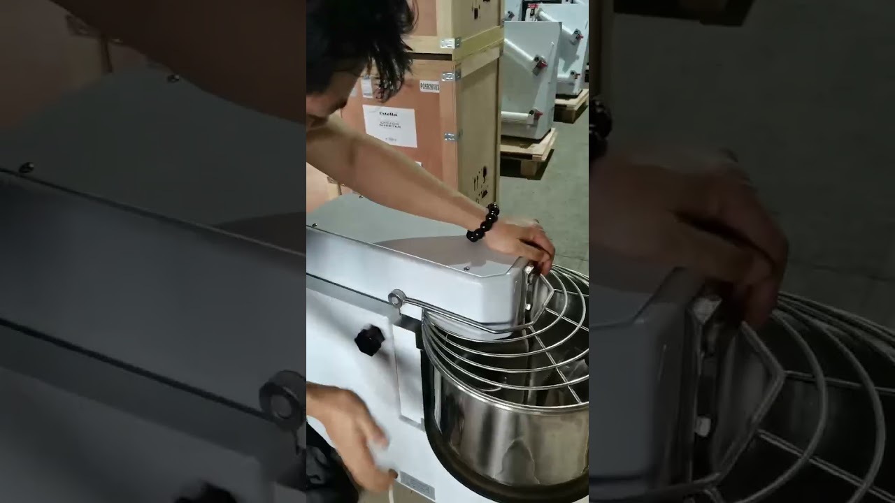 assemble this mixer part Clutch assembly (precise mechanical term)
