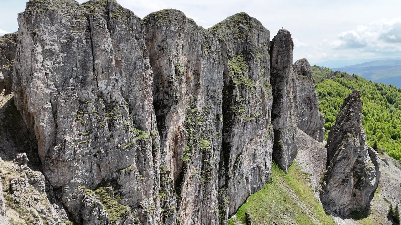 Macedoine du Nord : Veshalla-Tetovo(Dupin Kamen)-Canyon Matka-Skopje-Pic Kamien-Stone Dolls