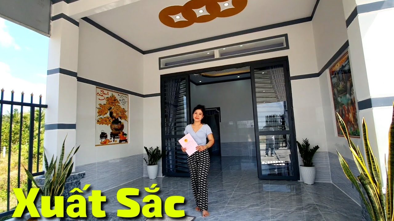 Cô chủ xinh đẹp bán căn nhà mới dễ thương giá rẻ 870 triệu mặt tiền đường nhựa gần UBND trường học