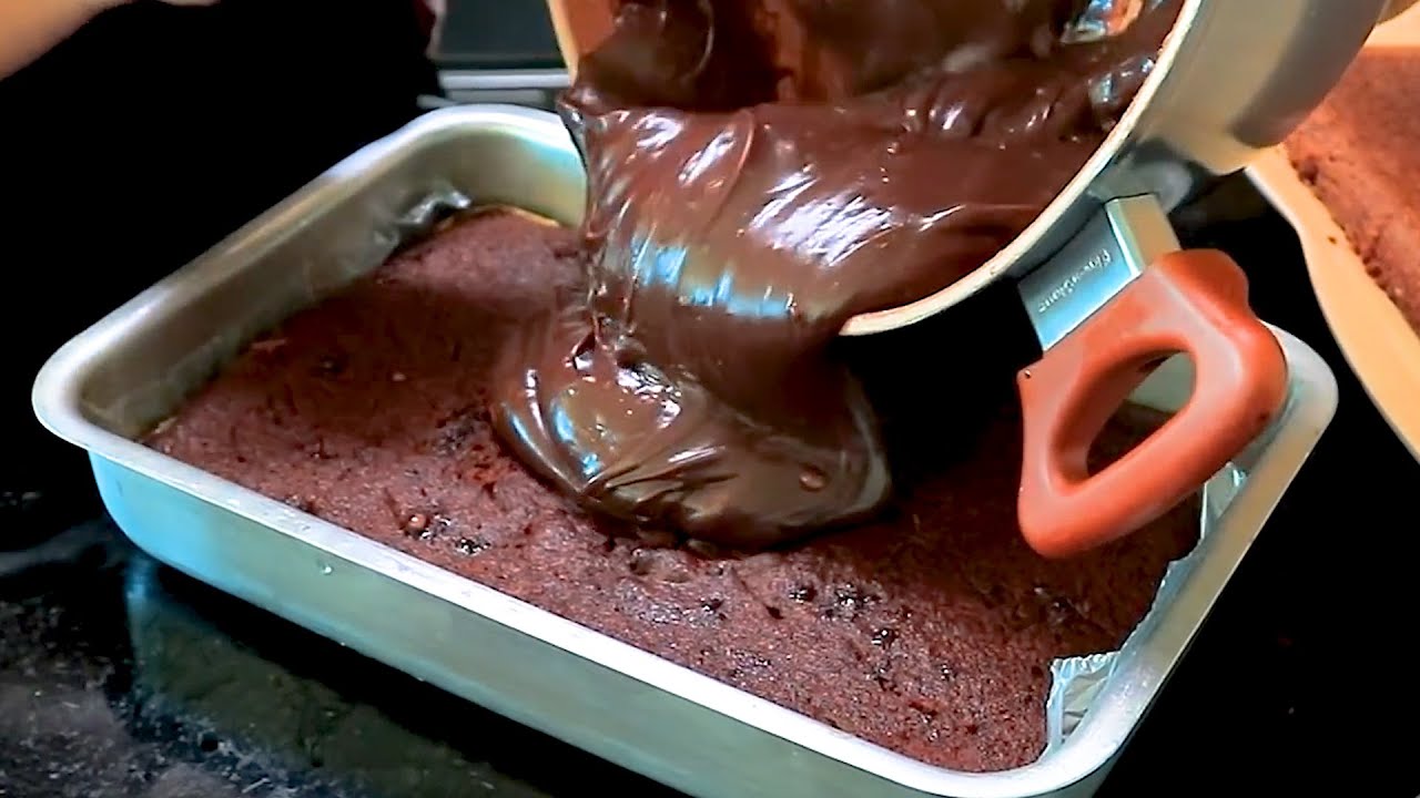 É ASSIM QUE OS PROFISSIONAIS FAZEM BOLO DE COCOLATE PARA VENDER