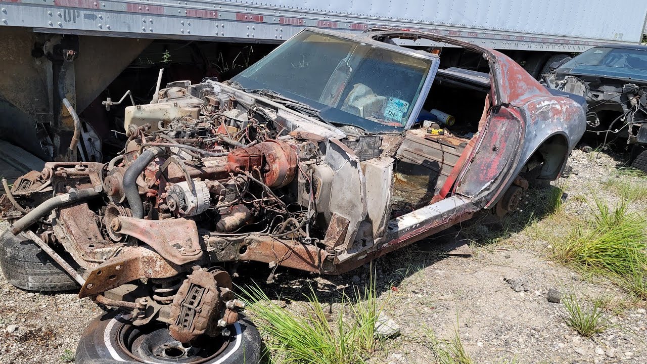 C3 Corvette Body To Frame Mount Bolt Removal in 20 Minutes