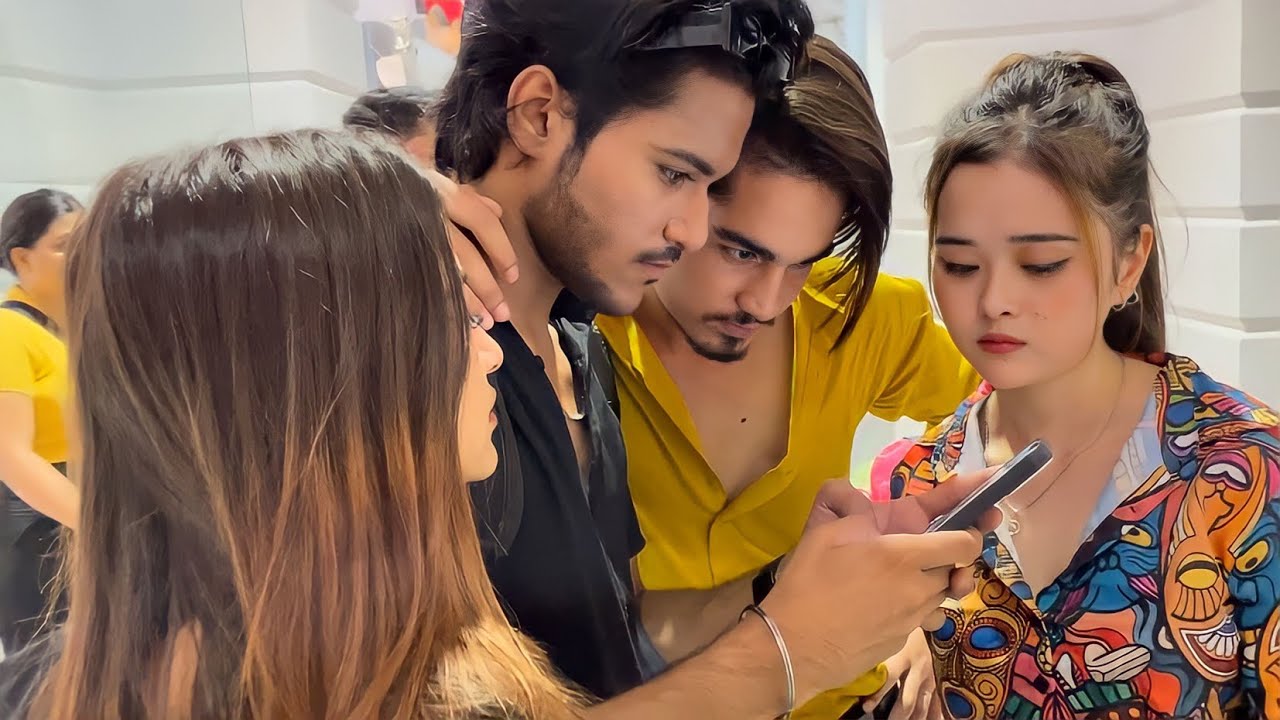 Sameer Abbasi Ke Saath Gaye Video Shoot Karne Rajiv Chowk 🎥🥵 || Sameer Khan || Sameerabbasi500