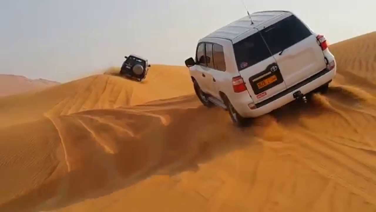 Toyota Land Cruiser and Nissan Patrol VTC dunebashing in UAE