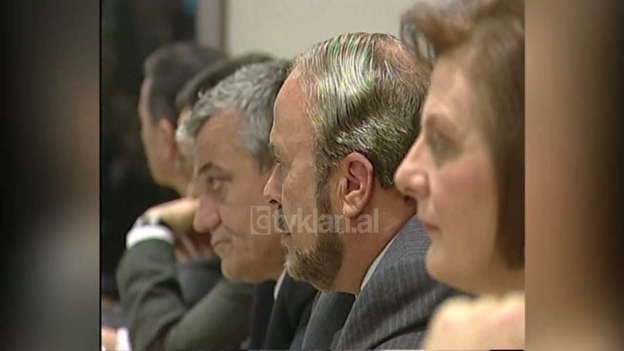 Edi Rama paraqet platform&euml;n e tij n&euml; Komitetin Drejtues t&euml; PS-s&euml; - (2 Maj 2005)