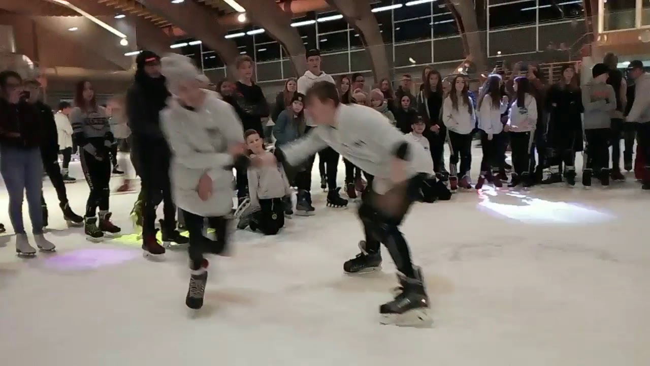 Ice Freestyle Battle , 2018, Turtle gegen Panda.