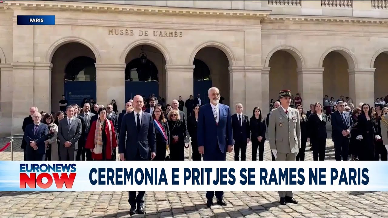 HISTORIKE! Rama në Paris, nderohet ushtarakish nga Macron! Luhet himni shqiptar!