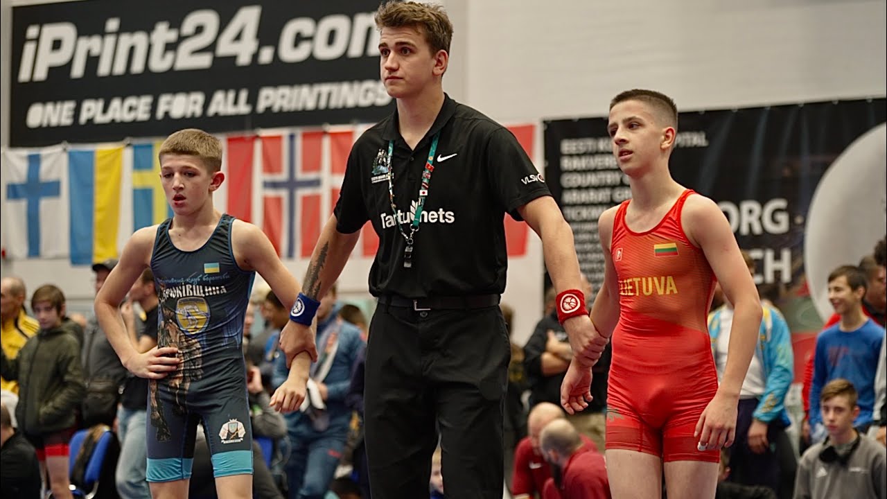 U15 Kiril Vartanov (LTU) vs Yehor Kobzar (UKR) 41kg. Greco-roman boys youth wrestling. B-cam-man