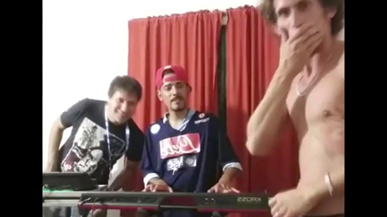 Ke Personajes! (enganchados improvisados)