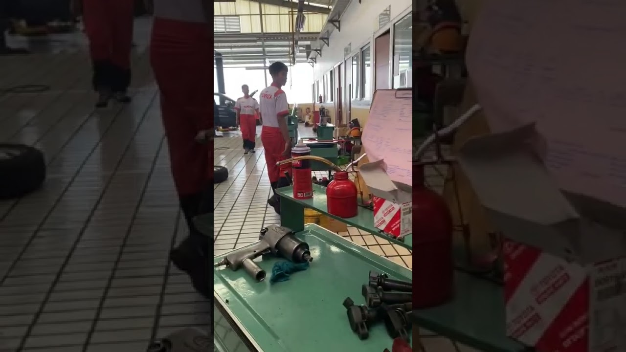 Yuk service mobil di Nasmoco Magelang! 