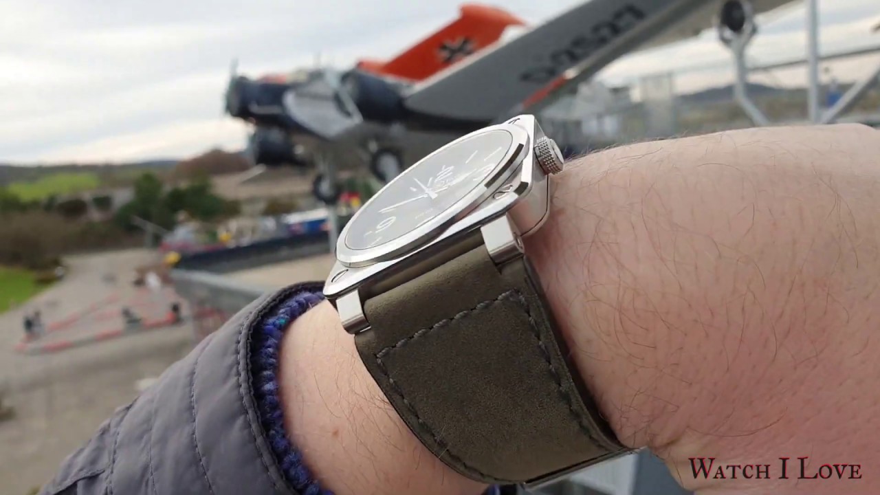 Bell & Ross BR03-92 Grey Lum wrist roll
