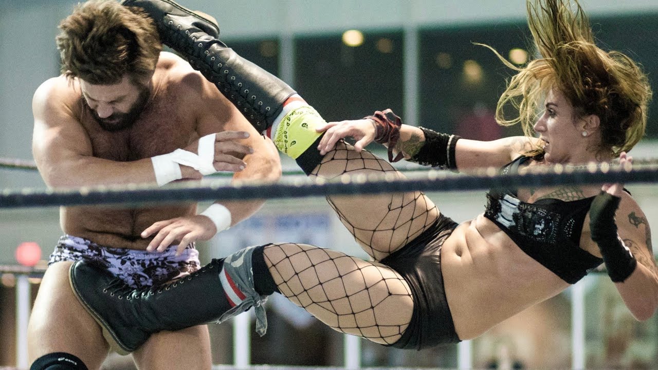 Кристина фон Ири против Джоуи Райана | Жесткая межгендерная битва | QPro Wrestling