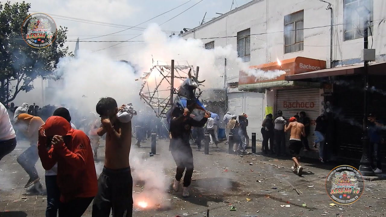 Toritos en el Barrio de la Asunci&oacute;n [2da parte] Xochimilco Centro domingo 20 de abril, 2025