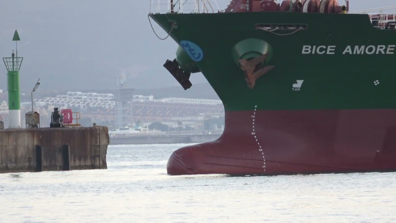 Tanker BICE AMORETTI Tugged into Cepsa Refinery at Sunset | Strait of Gibraltar