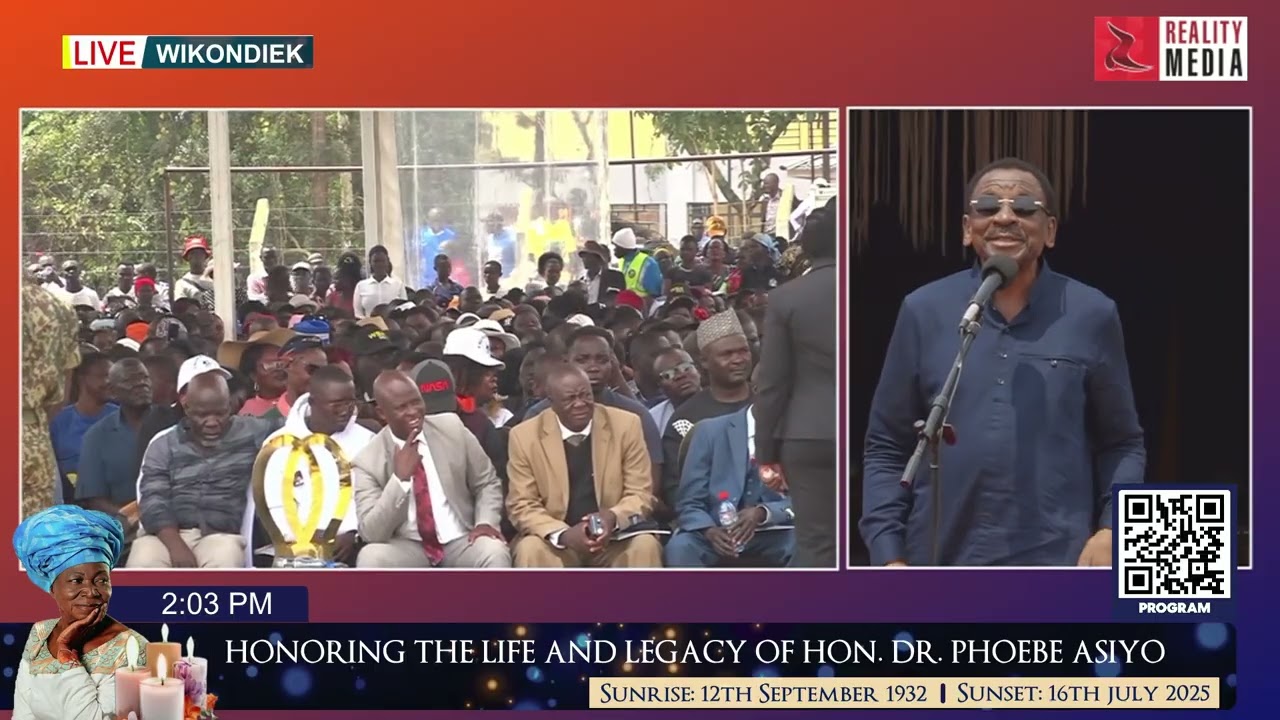 MASSIVE CHEERS as Gov. Orengo arrives at Wikondiek, joining Ruto and Raila in mourning Phoebe Asiyo