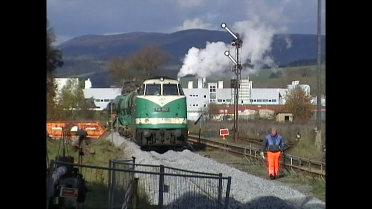 ITL 118 002 schottert im Bahnhof Wernshausen