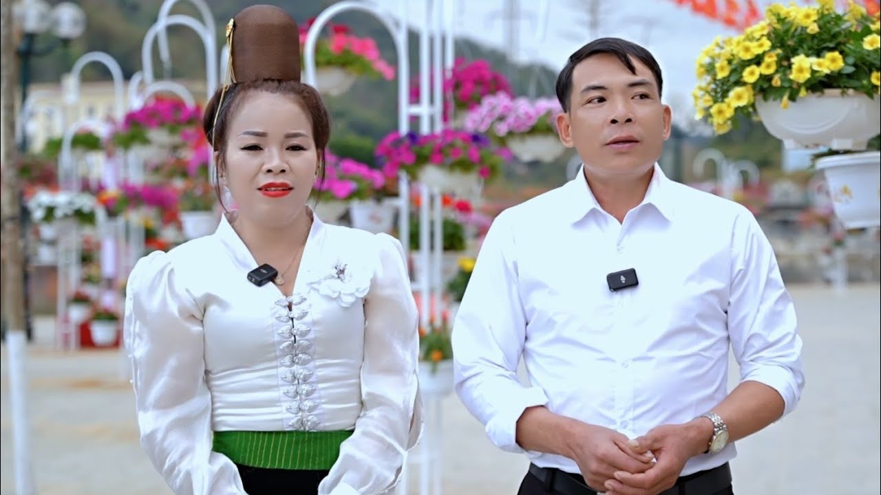 Nghe hai nghệ nhân hát không thấy chán mọi người cùng lắng nghe nhé xin cảm ơn 