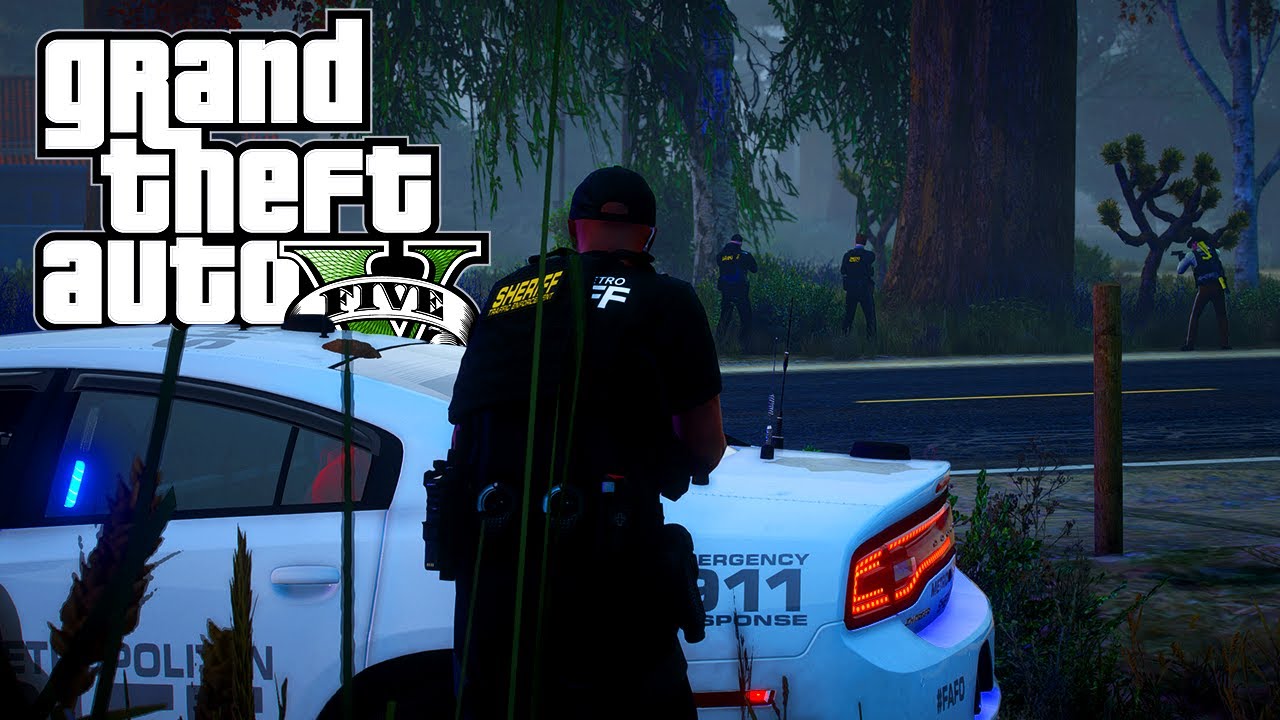 Deputies Stop Fleeing Suspect With PIT Maneuver in GTA 5 RP