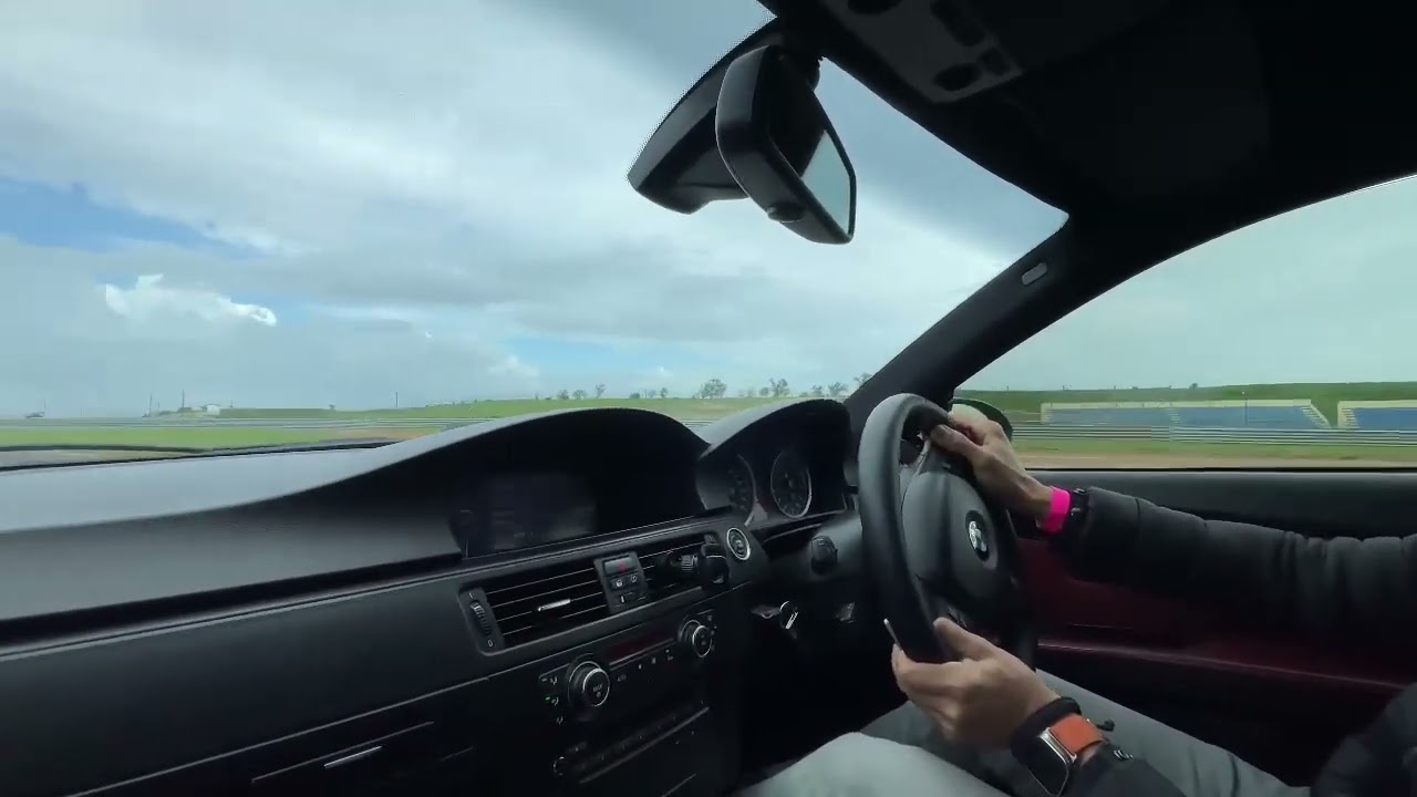 E92 wet trackday with some drifting