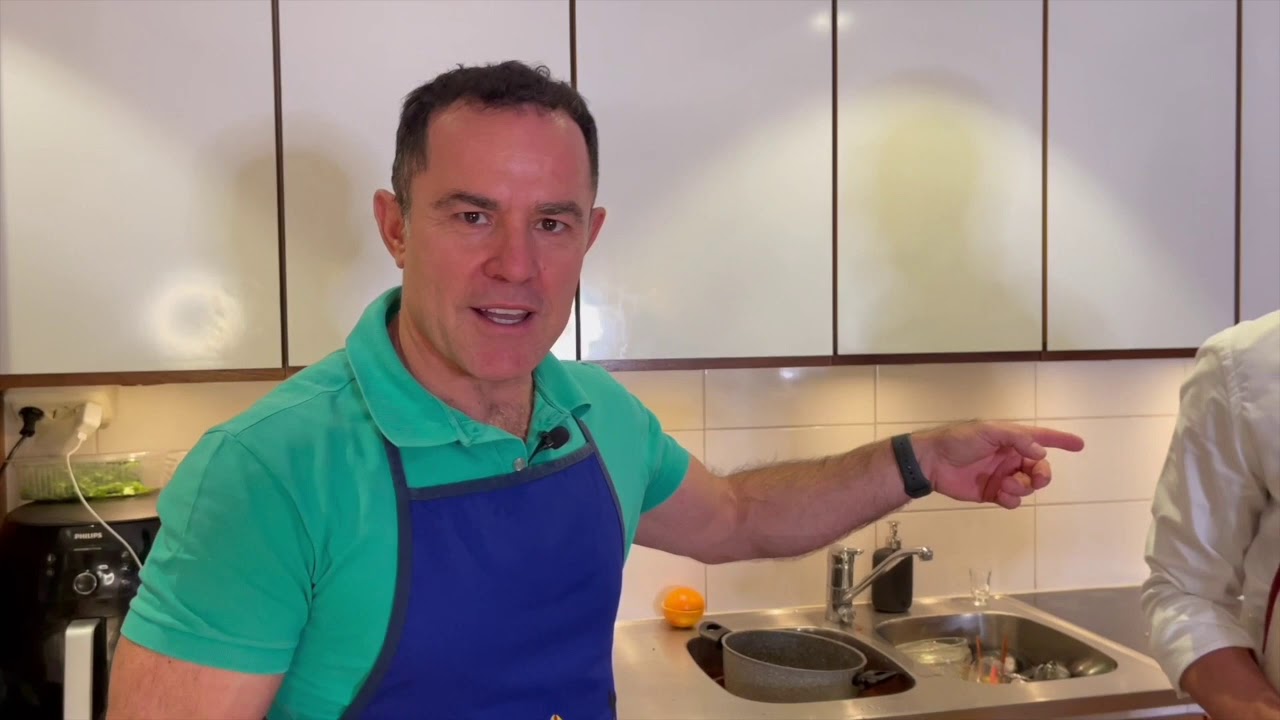 How to make Arroz con pollo (Chicken rice) and Plátanos en tentación! Panama dishes.