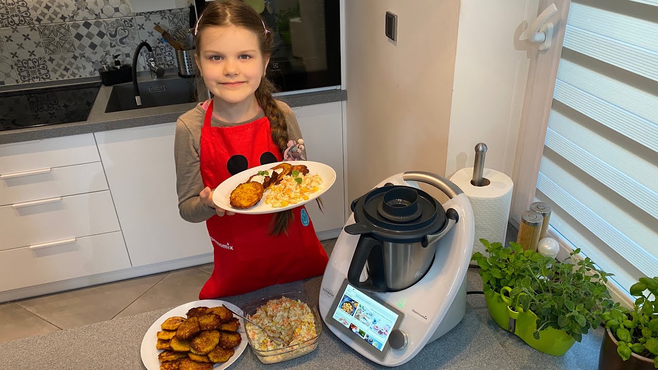 Thermomix | Hania gotuje! Placki ziemniaczane, surówka Colesław | Wspólne gotowanie z TM6