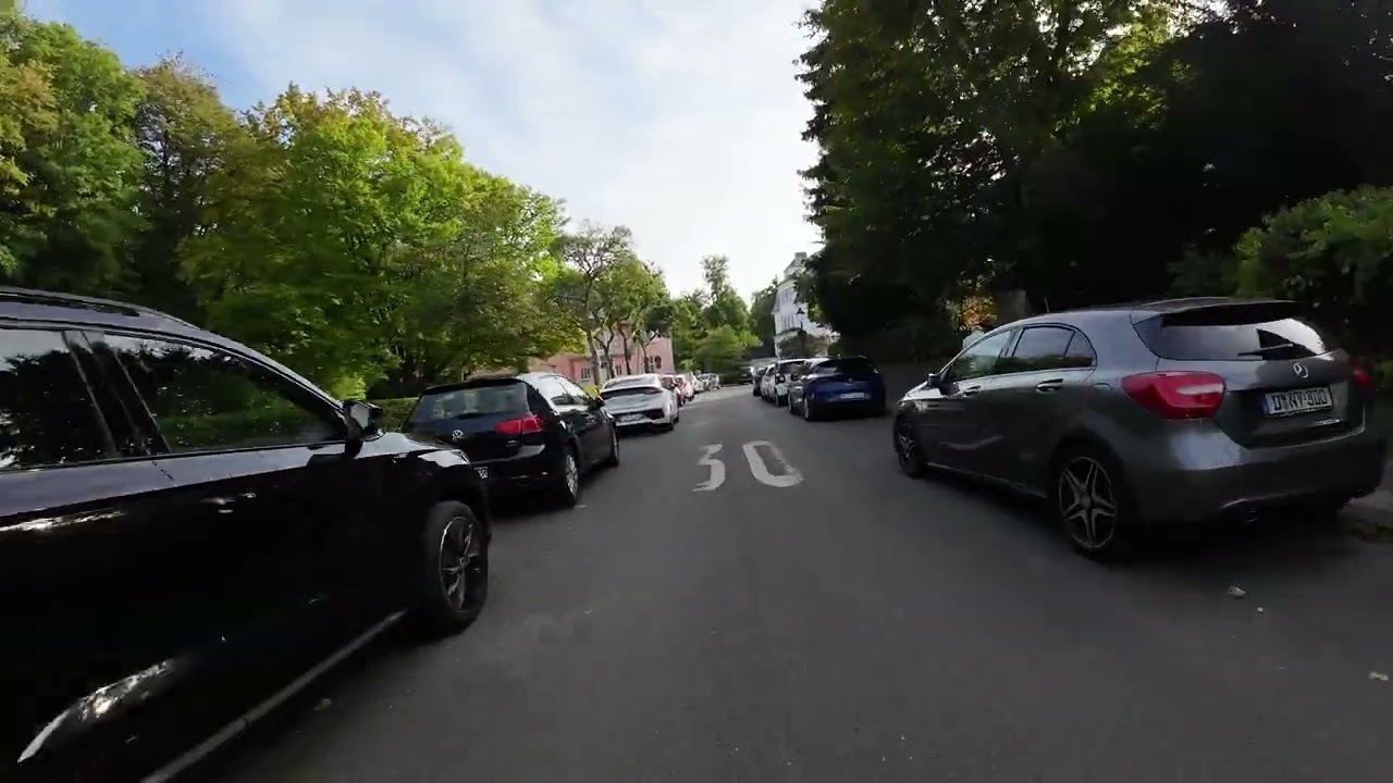 durchs Benrather Schloss mit dem E Scooter Teil 1