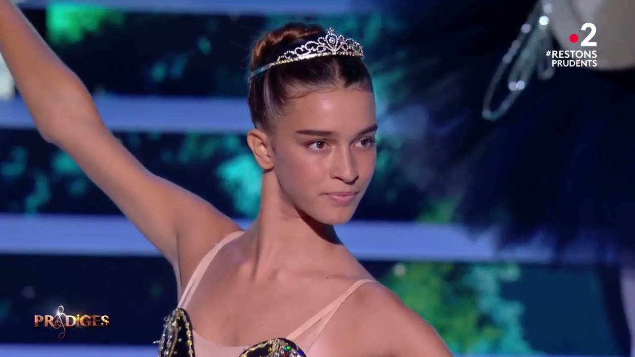 Pénélope 16 ans danse la 7ème symphonie de Beethoven-Prodiges 2020 Saison 7 1/2 finale Show de Noël