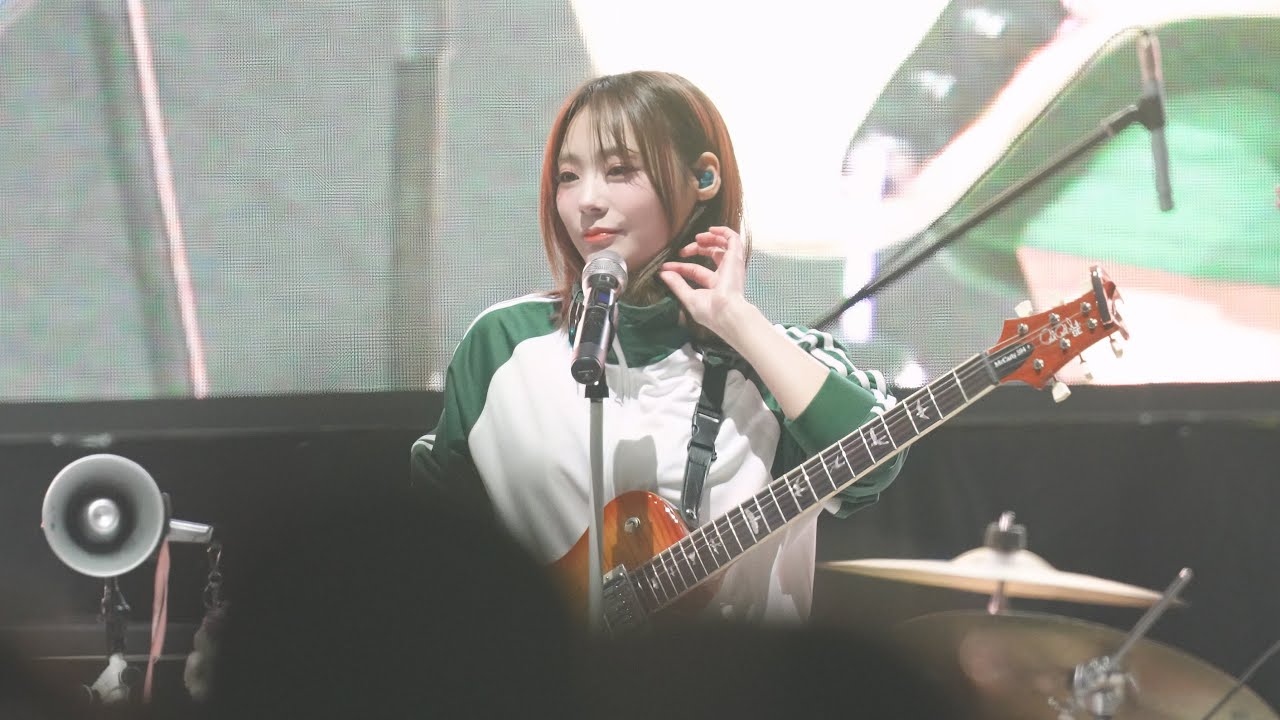 240424 [4K] QWER - 별의 하모니 이시연 fancam [남서울대학교 개교 30주년 기념 축제 NSU30]