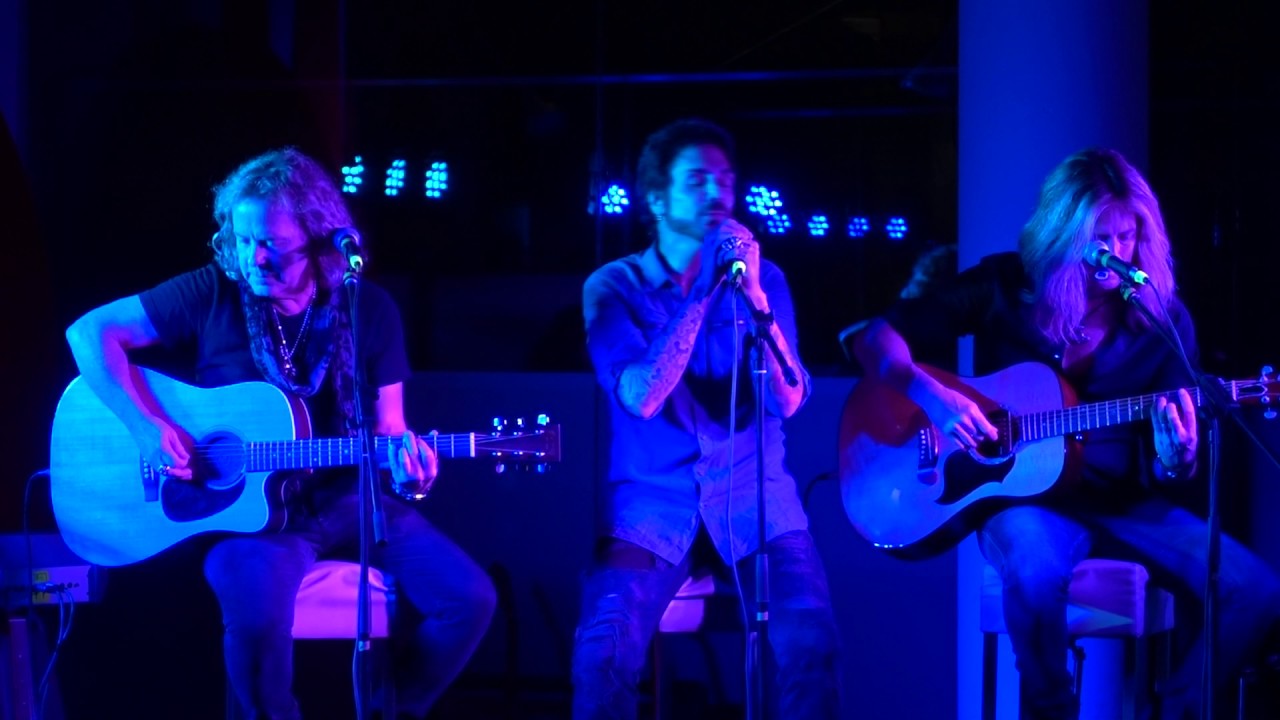 REVOLUTION SAINTS 