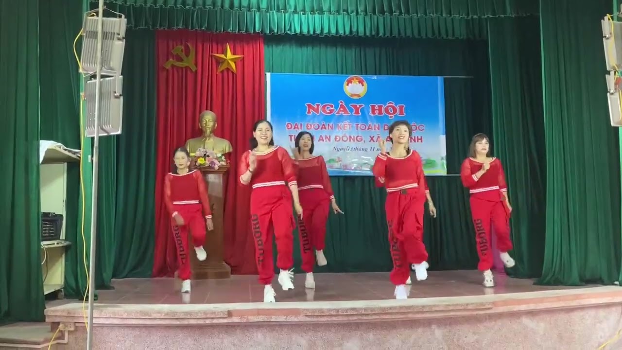 Vấn Vương Chợ Tình - CLB Sao Mai 