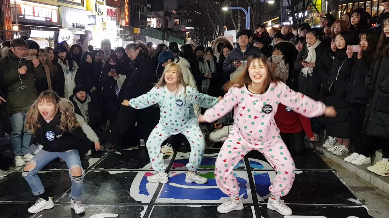 190209 yes or yes - 춤추는 곰돌 홍대 버스킹 직캠ㅣYes or Yes - AF STARZ Hong-dae busking fancam