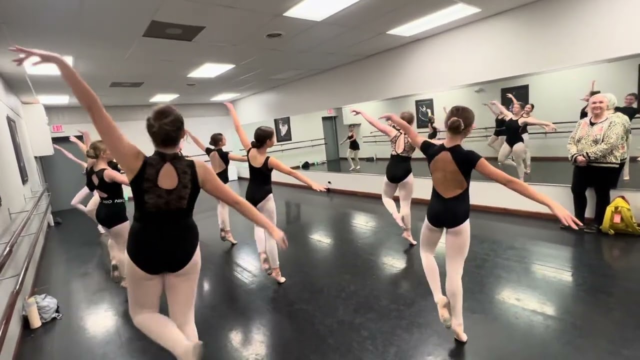 Ballet Int. 4/5-Adv Tues Dec 2