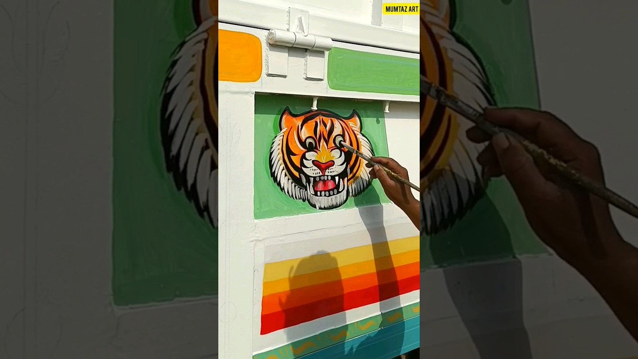 Trending Truck Artist 😻Tiger painting #truck #art #shorts #viral