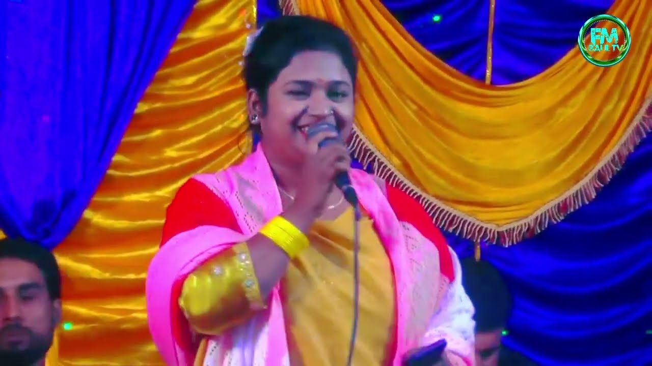 নতুন বছরের শুরুতে এটা কি গান গাইলো বৃষ্টি সরকার | piriter agune amay jalaili are puraili |FM baul Tv