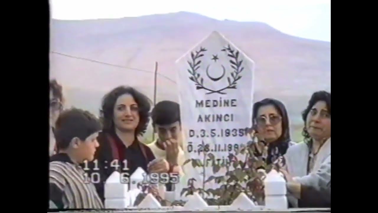 1995 Sarız Darıdere Köyü Mezar törenleri