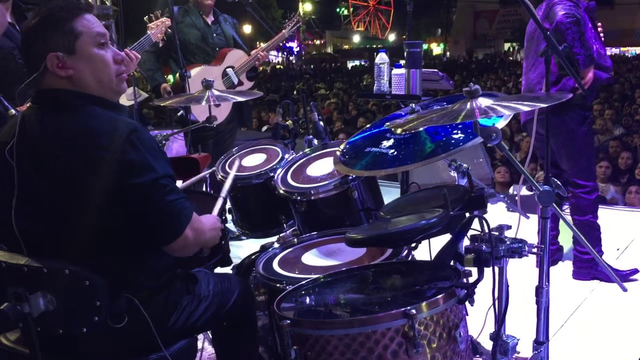No te podías quedar- Conjunto Primavera en vivo