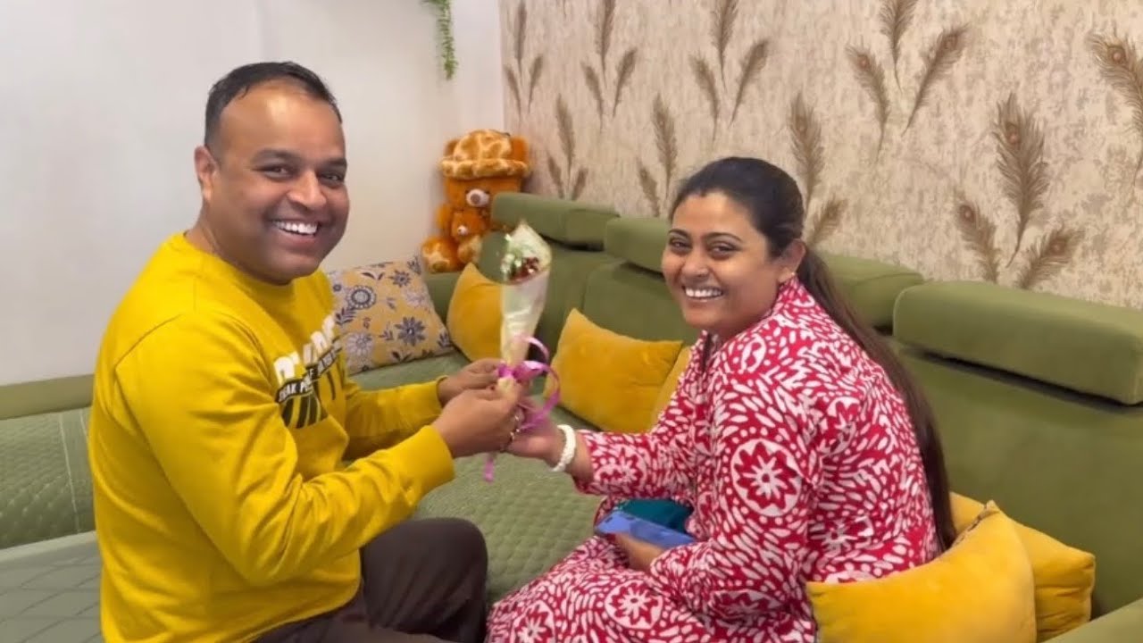 সকাল থেকে রান্না বন্ধ আজ তাই বিকেলে বানালাম পাতলা খিচুড়ি😋