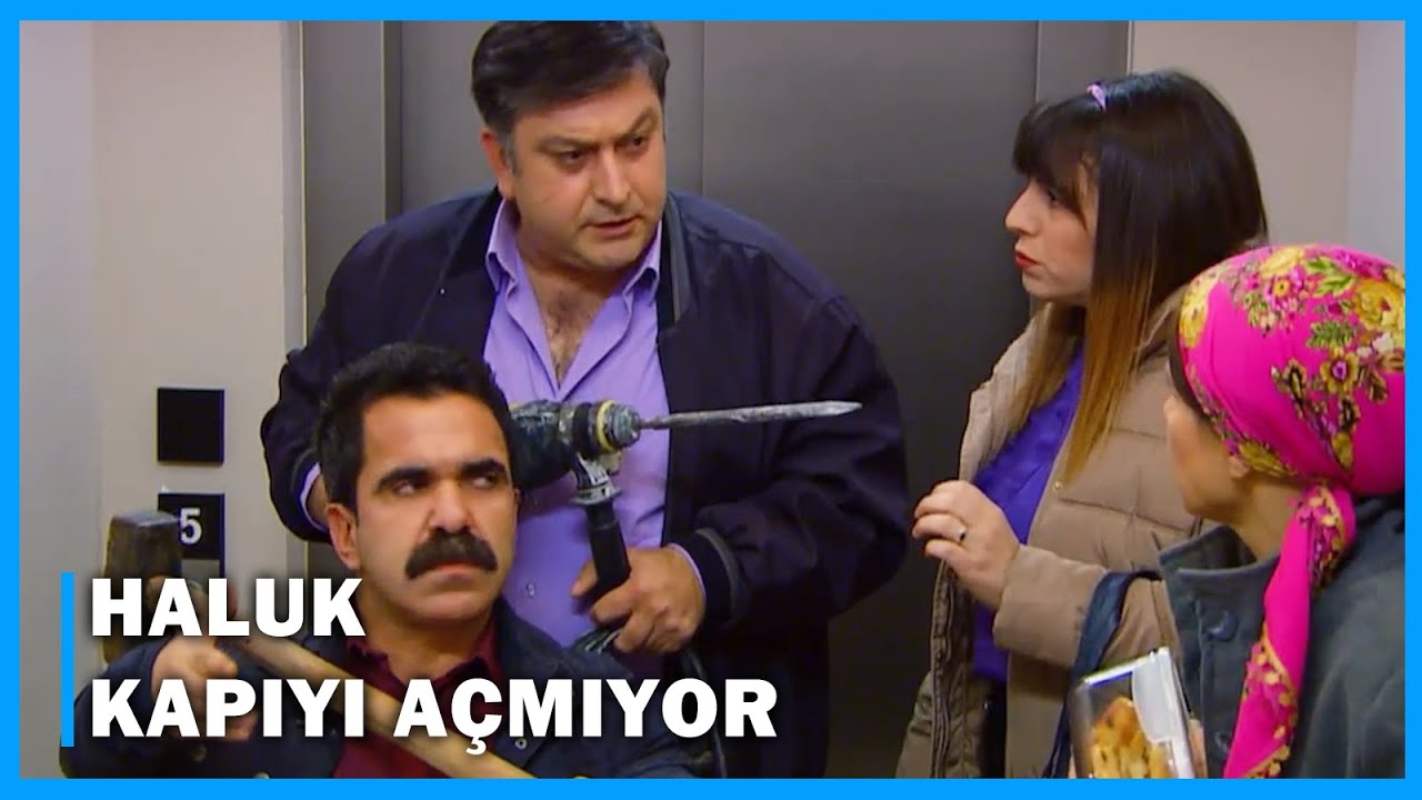 Haluk Evin Kapısını Açmayınca Ortalık Karıştı! - Çocuklar Duymasın 24.Bölüm