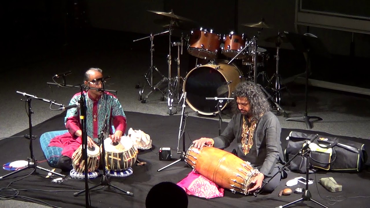 Nabankur Bhattacharya & Patri Satish Kumar - TABLA MRIDANGAM JUGALBANDI - Pt.1